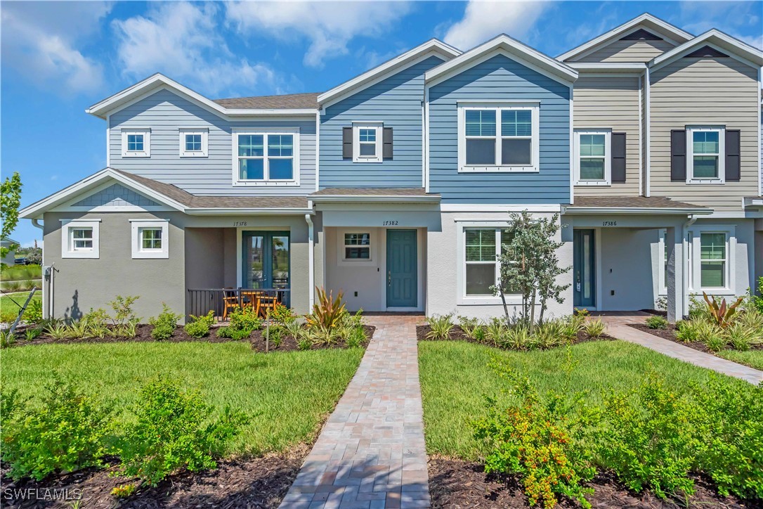17382  Alderwood Lane