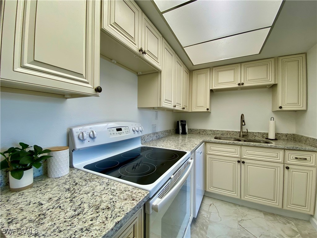 4906  Victoria Drive, Apt 107
