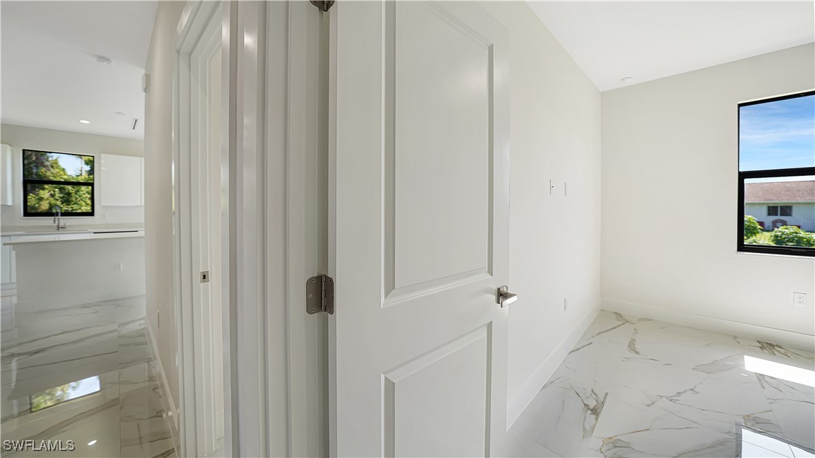 121/123  Ichabod Avenue