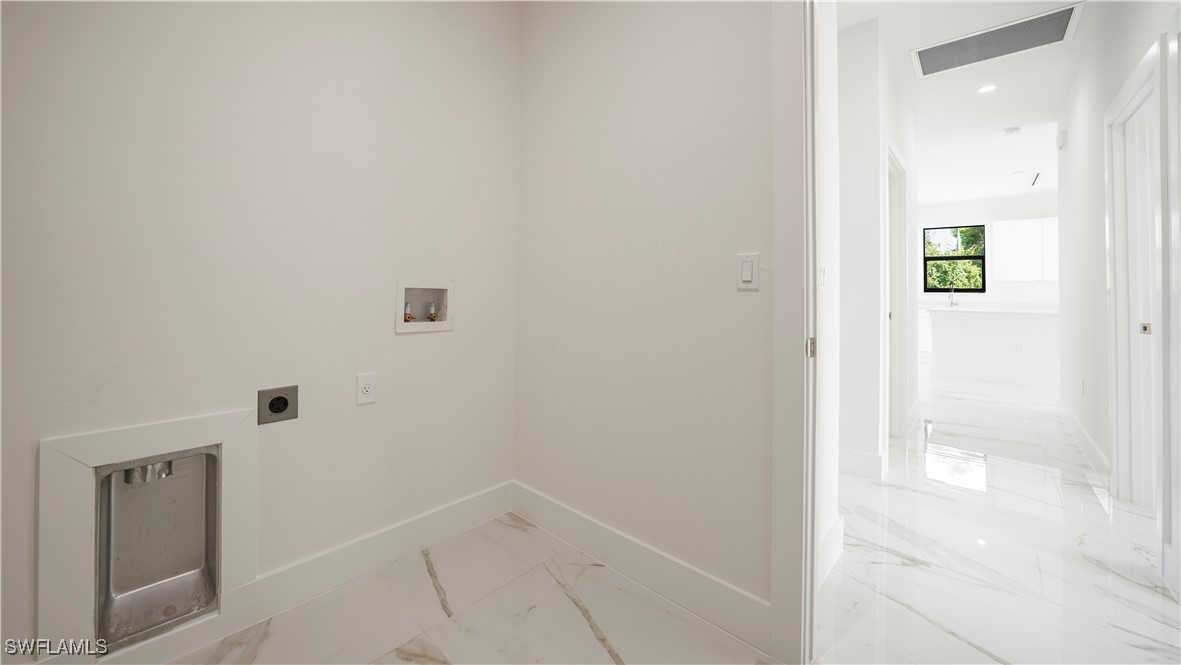 121/123  Ichabod Avenue